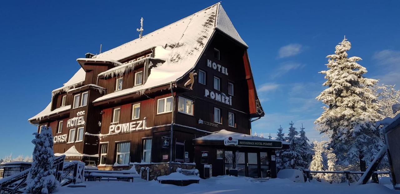 Hotel A Restaurace Pomezi Cinovec Экстерьер фото